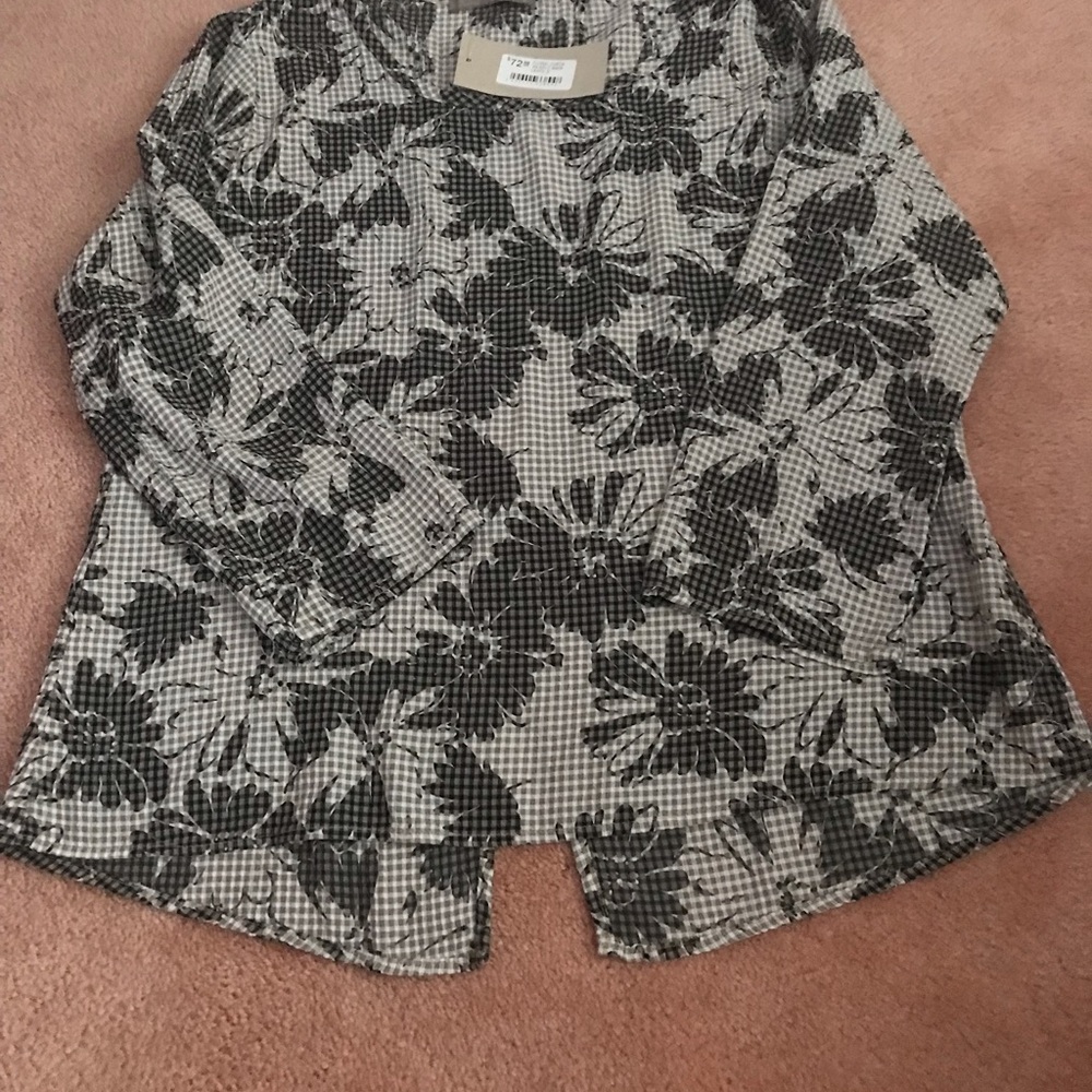 Cut-loose brand new  3 quarter sleeve length sleeves shirt